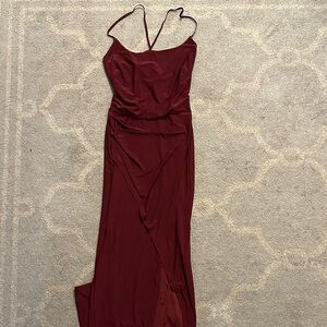 Elegant Burgundy Spaghetti Strap Dress